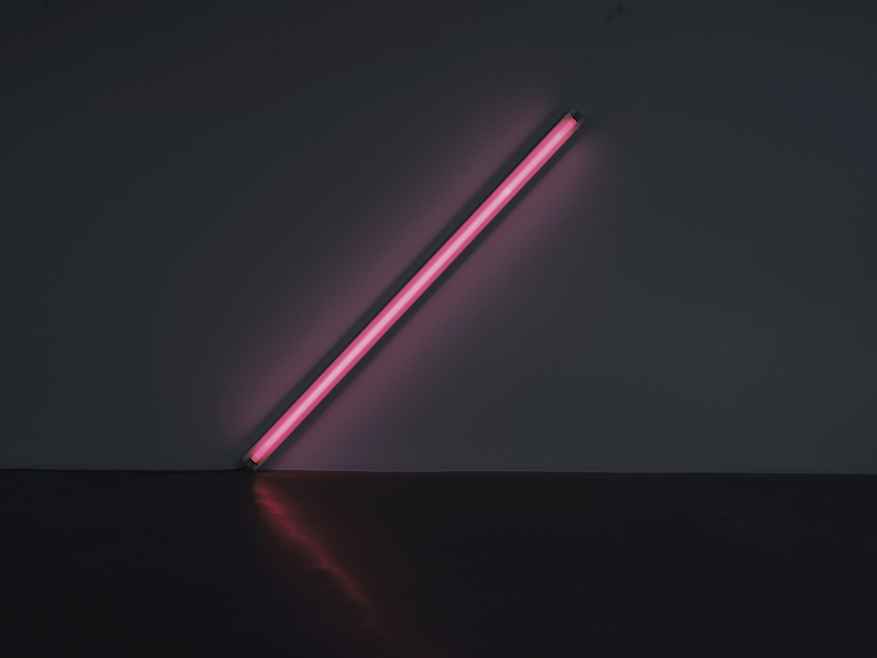 the diagonal of May 25 by Dan Flavin