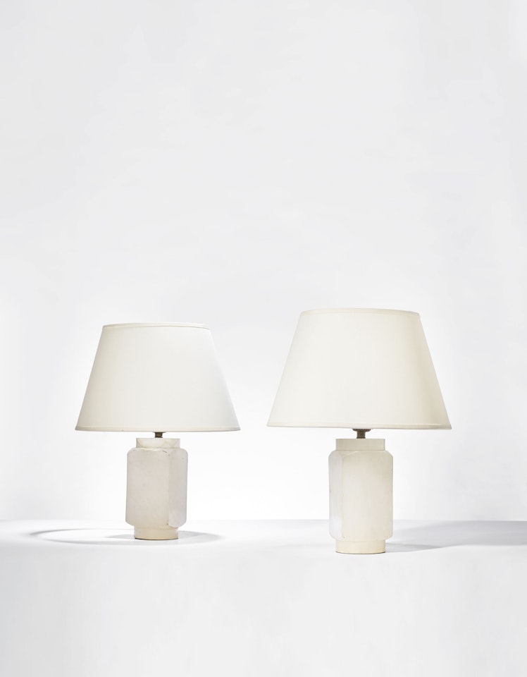 LAMPE DE TABLE ‘SIGNE DE LA TERRE’, LE MODÈLE CRÉÉ VERS 1925, CELLE-CI RÉALISÉE VERS 1939 by Jean-Michel Frank