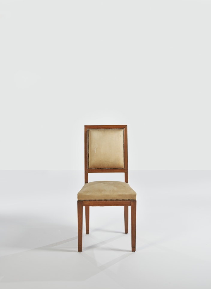 CHAISE, LE MODÈLE CRÉÉ VERS 1931, CELLE-CI RÉALISÉE VERS 1939 by Jean-Michel Frank