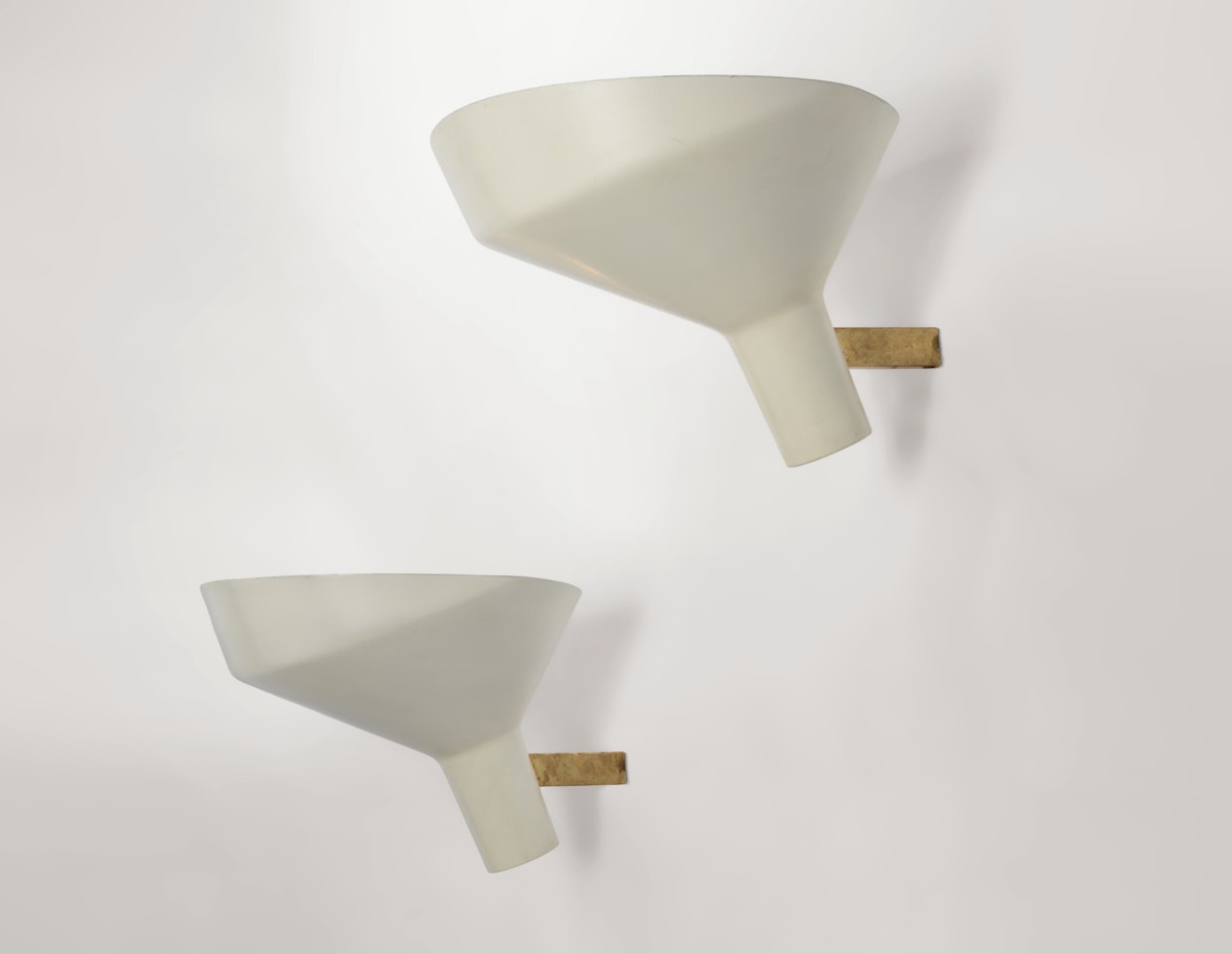 PAIR OF SCONCES, MODEL NO. 225 by Gino Sarfatti