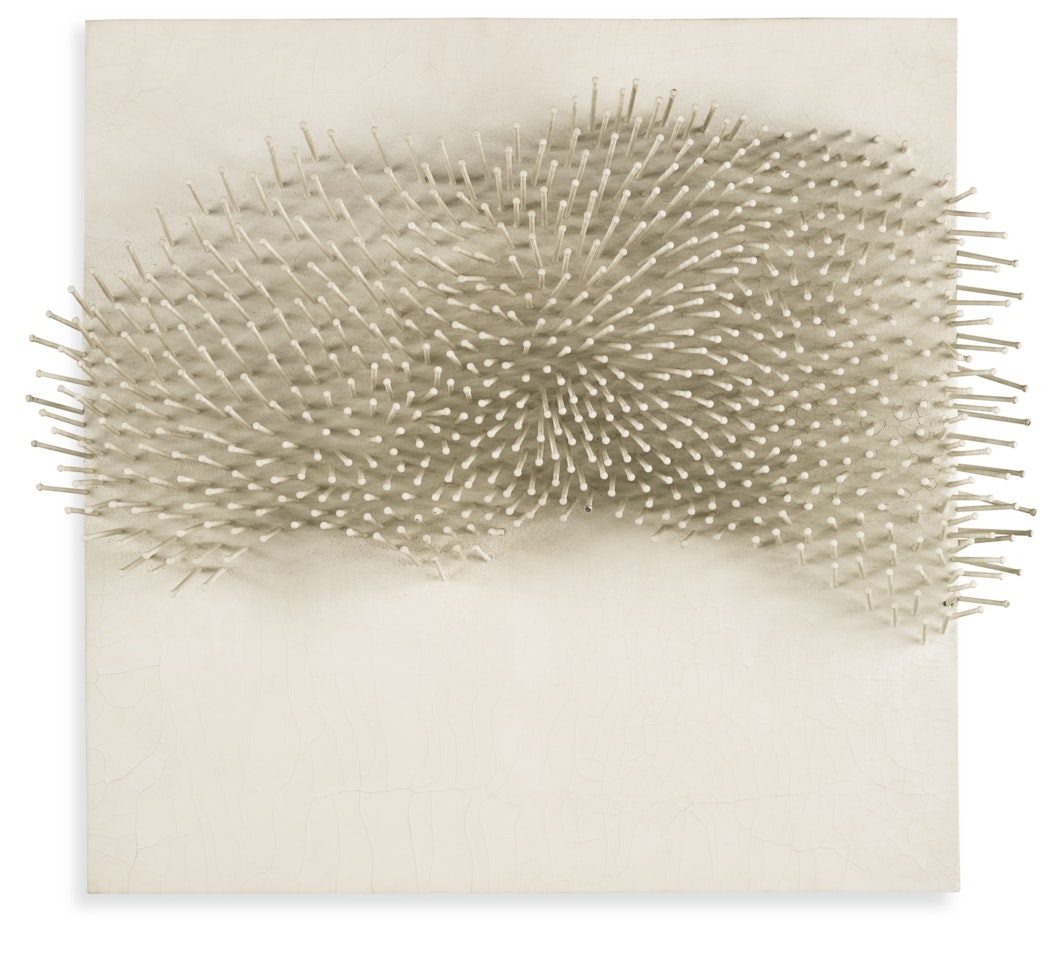 KLEINE WOLKE by Günther Uecker