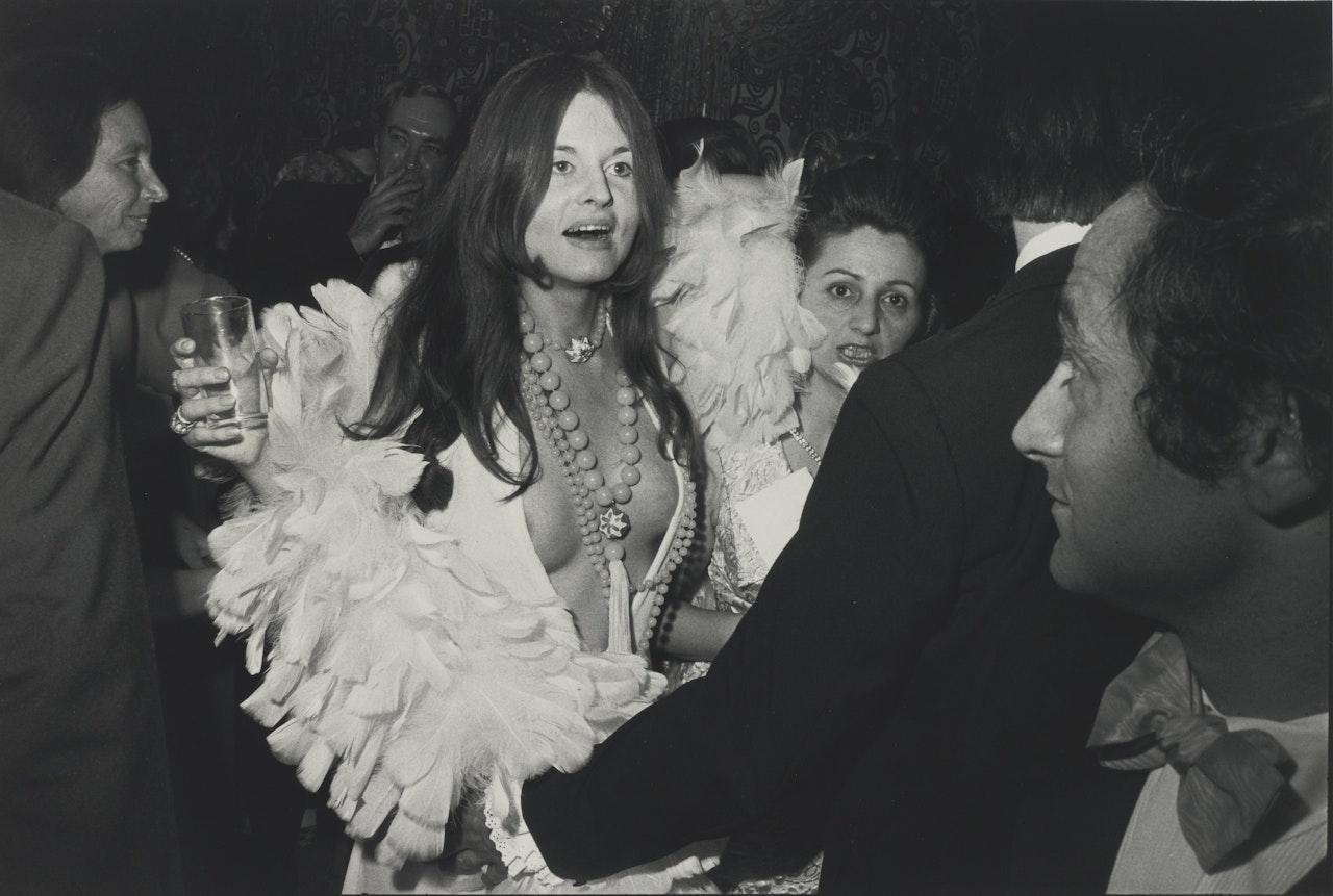 UNTITLED (A PLATE FROM WOMEN ARE BEAUTIFUL ) by Garry Winogrand