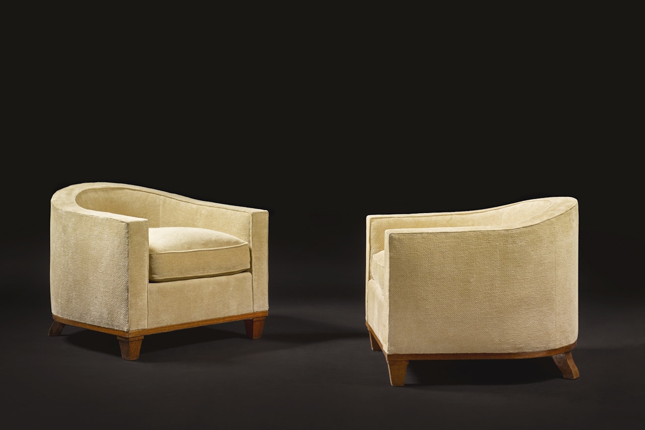 PAIR OF “CRAPAUD” ARMCHAIRS, MODEL 10 AR AND 266 NR by Emile-Jacques Ruhlmann