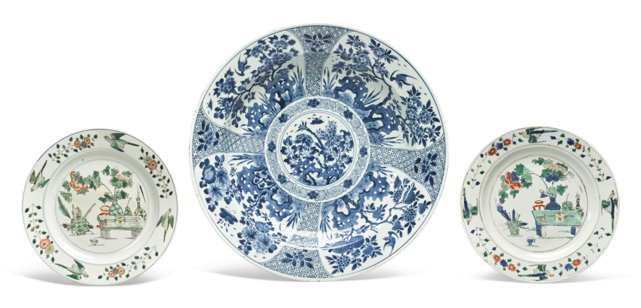 A CHINESE EXPORT BLUE AND WHITE CHARGER by Anonymous