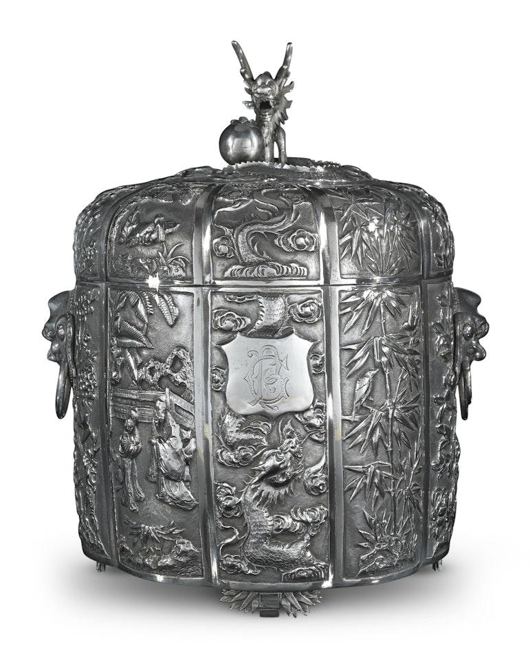 A Chinese export silver canister, Cum Shing by Anonymous