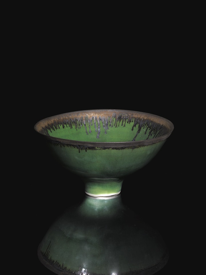 EMERALD GREEN FOOTED BOWL by Lucie Rie