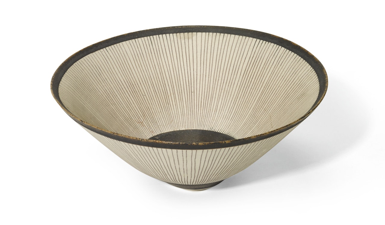 BOWL by Lucie Rie
