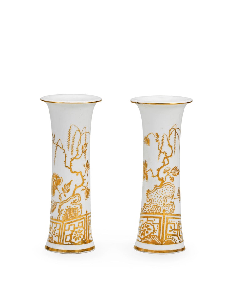 A pair of small Capodimonte vases by Anonymous