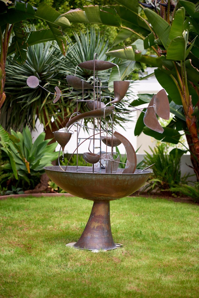 Fountaine Mobile II by Philippe Hiquily