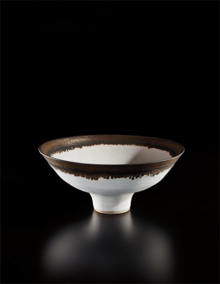 Footed bowl by Lucie Rie