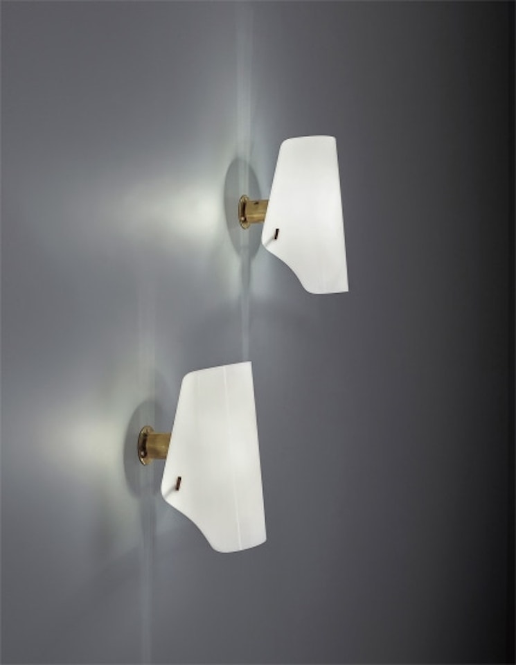 Pair of adjustable wall lights by Gino Sarfatti