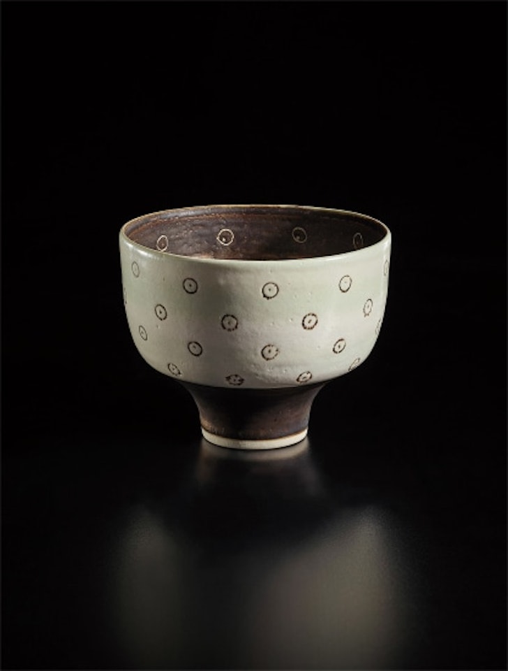 Footed bowl by Lucie Rie