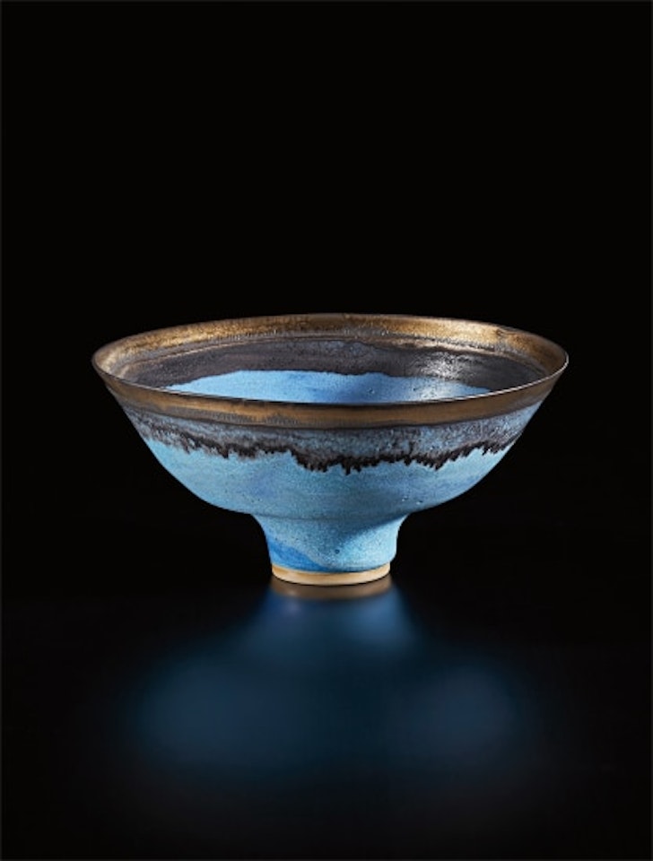 Footed bowl by Lucie Rie
