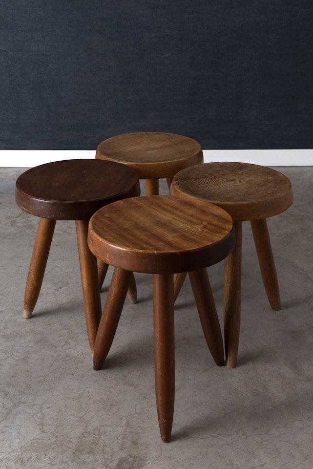 Ensemble de quatre tabourets hauts dits "Berger" by Charlotte Perriand