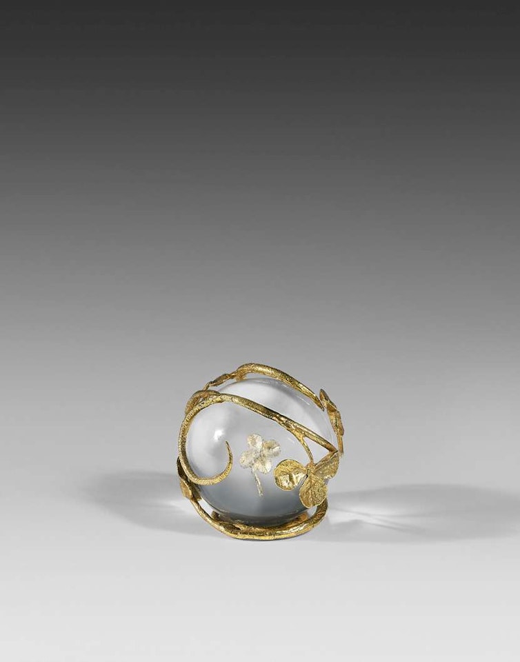 Le trèfle d'or by Claude Lalanne