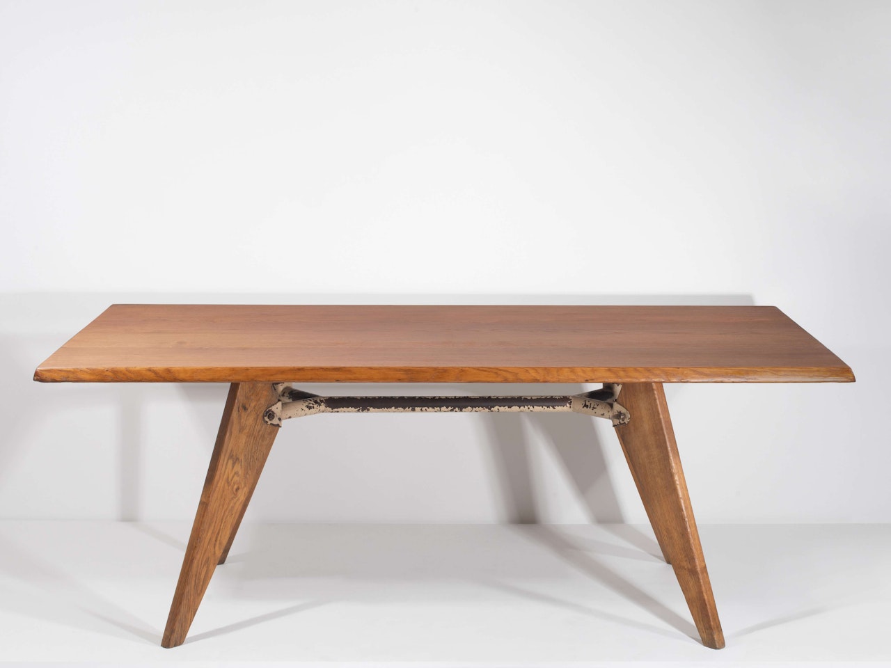 Table de salle à manger dite  "SAM bois" by Jean Prouvé