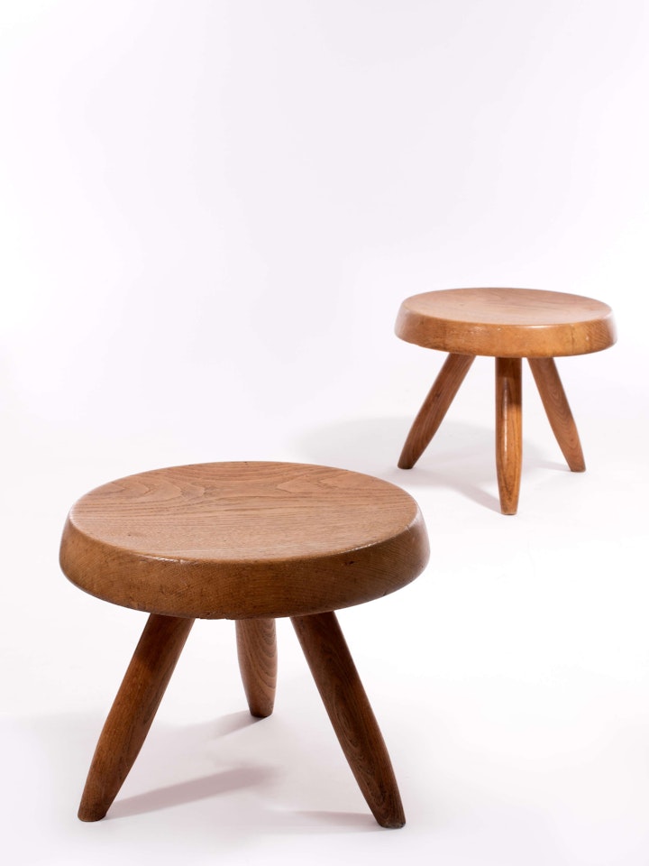 Paire de tabourets bas dits "Berger" by Charlotte Perriand
