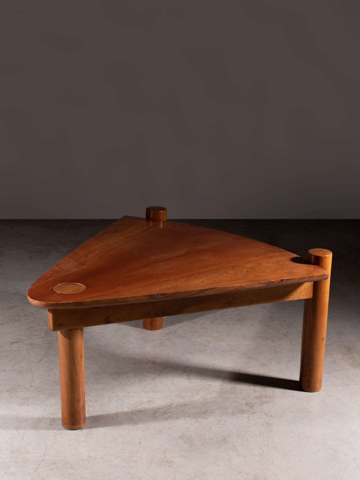 Exceptionnelle table basse démontable by Pierre Jeanneret