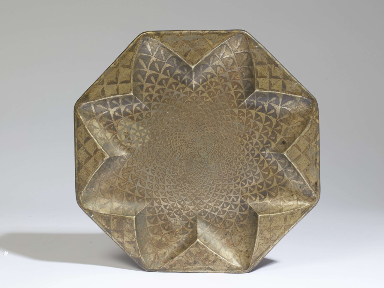 Plat  by Jean Dunand