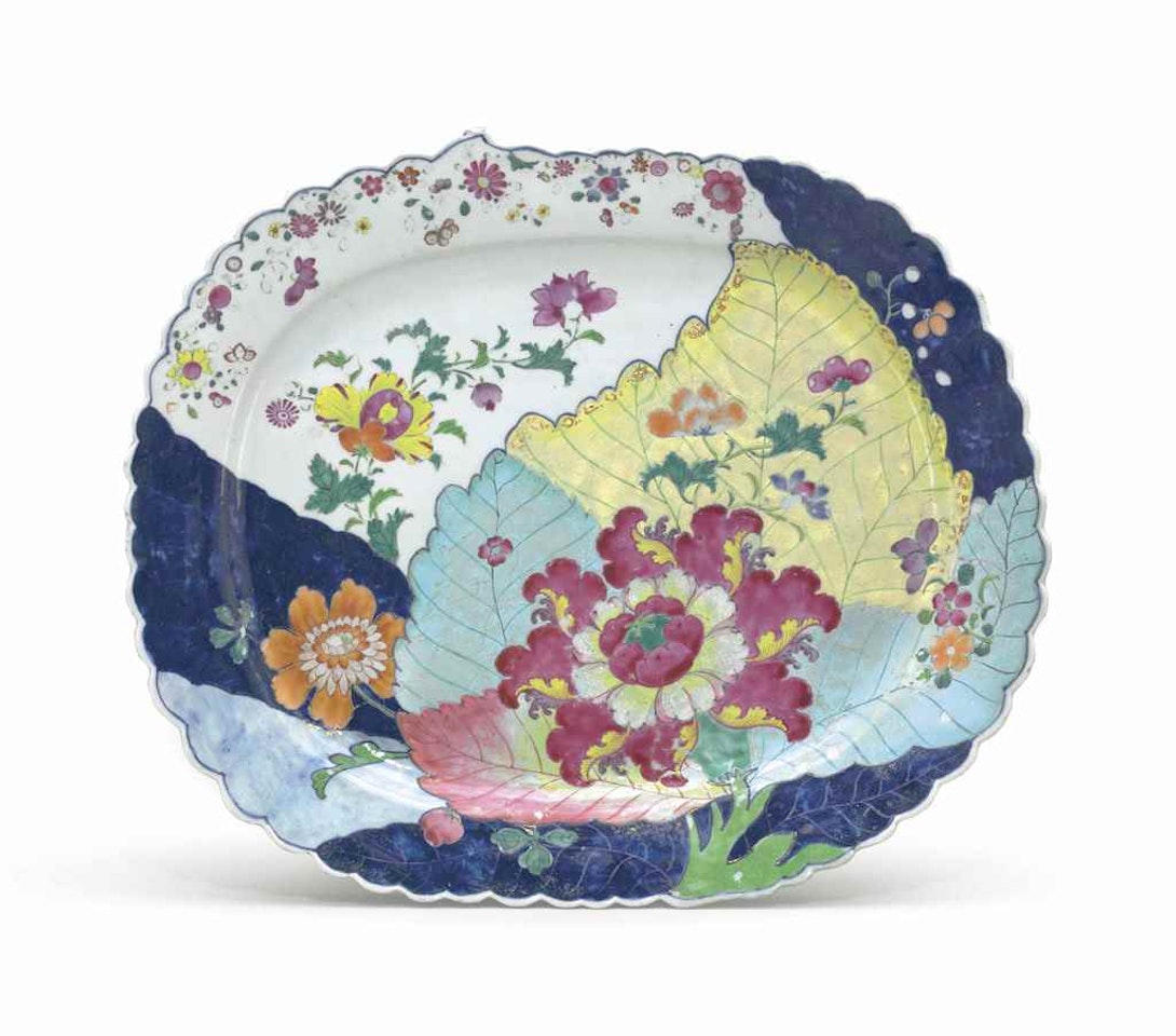 A VERY LARGE 'TOBACCO LEAF' PLATTER by Anonymous