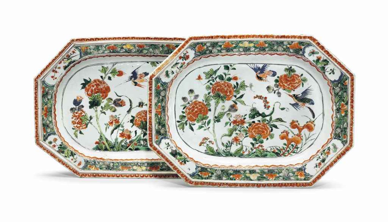A LARGE PAIR OF FAMILLE VERTE OCTAGONAL MEAT DISHES by Anonymous