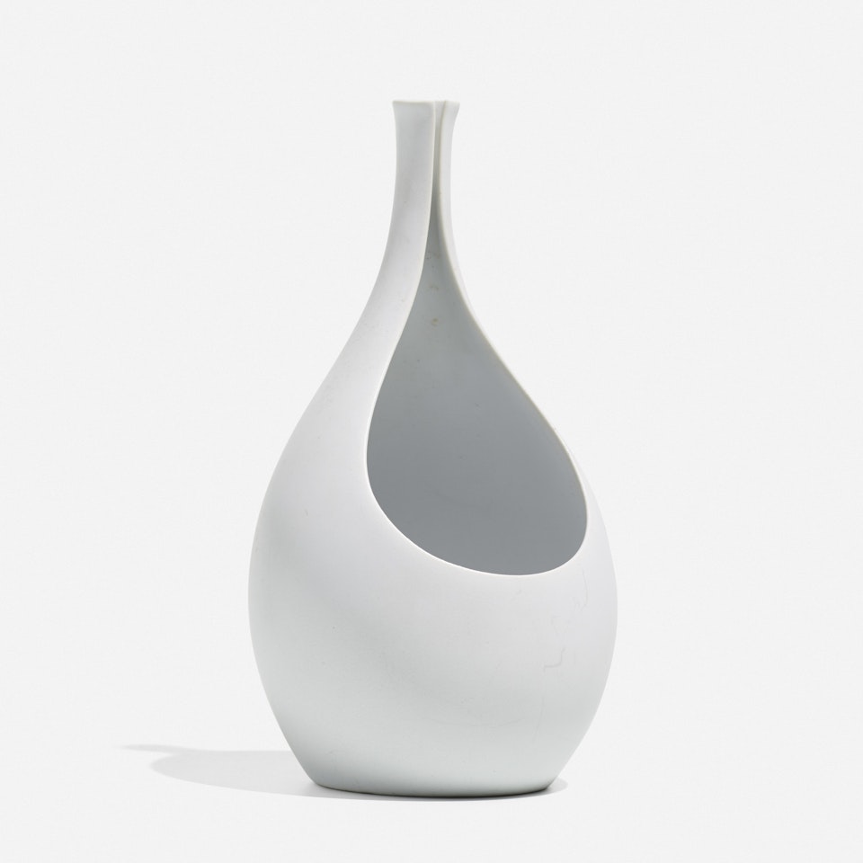 Veckla vase by Stig Lindberg