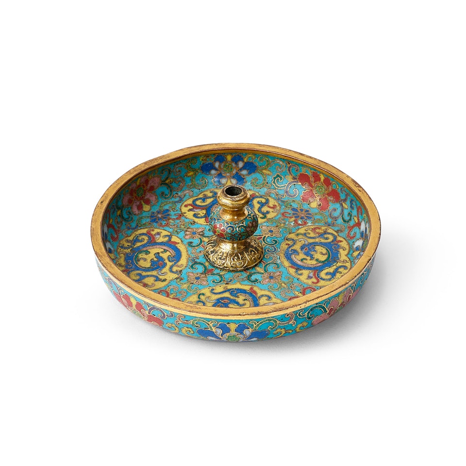 A CLOISONNE ENAMEL 'CHILONG' INCENSE STAND by Anonymous
