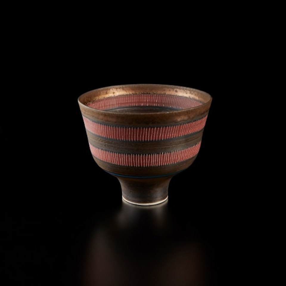 Footed bowl by Lucie Rie
