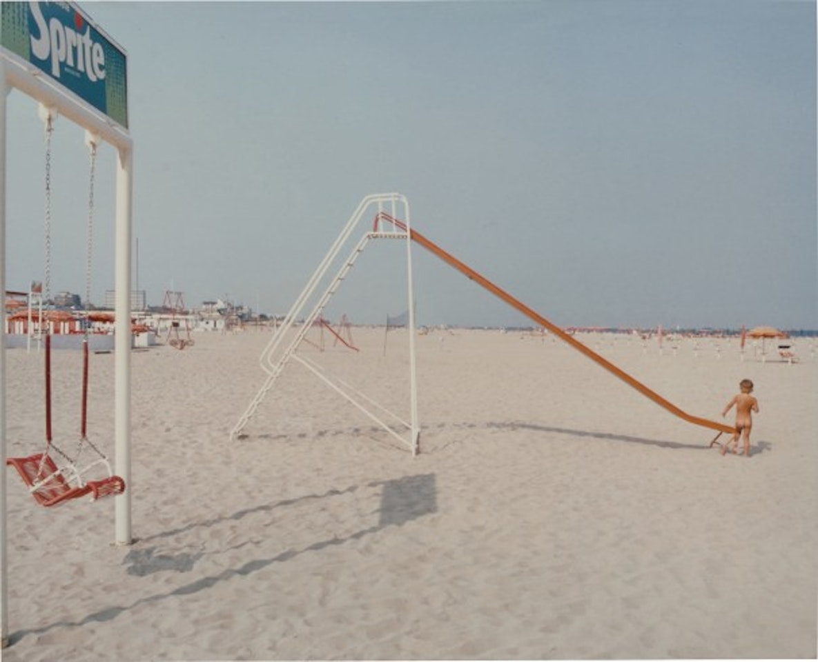 Riviera romagnola 1989 by Luigi Ghirri