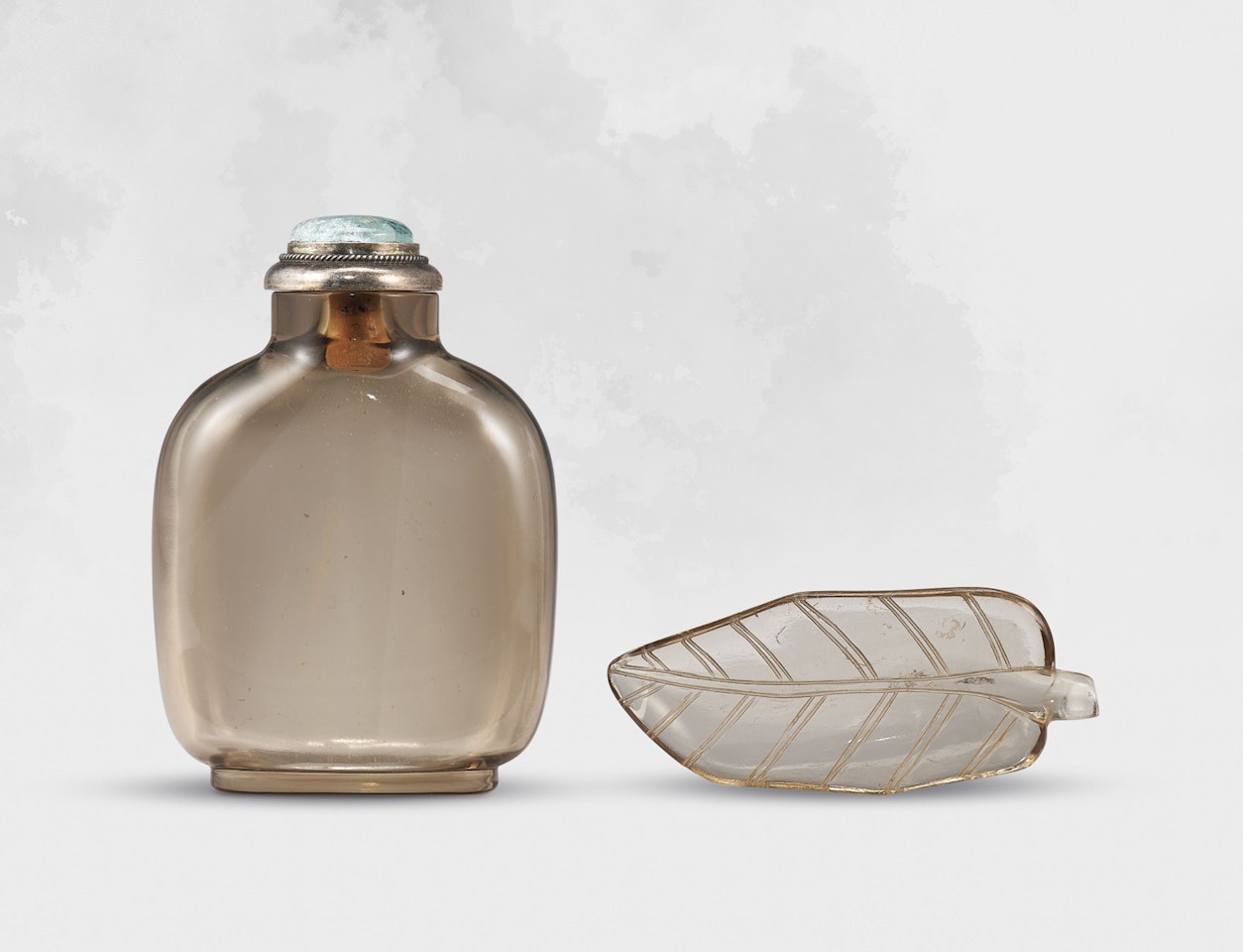 A PALE BROWN CRYSTAL SNUFF BOTTLE by Anonymous
