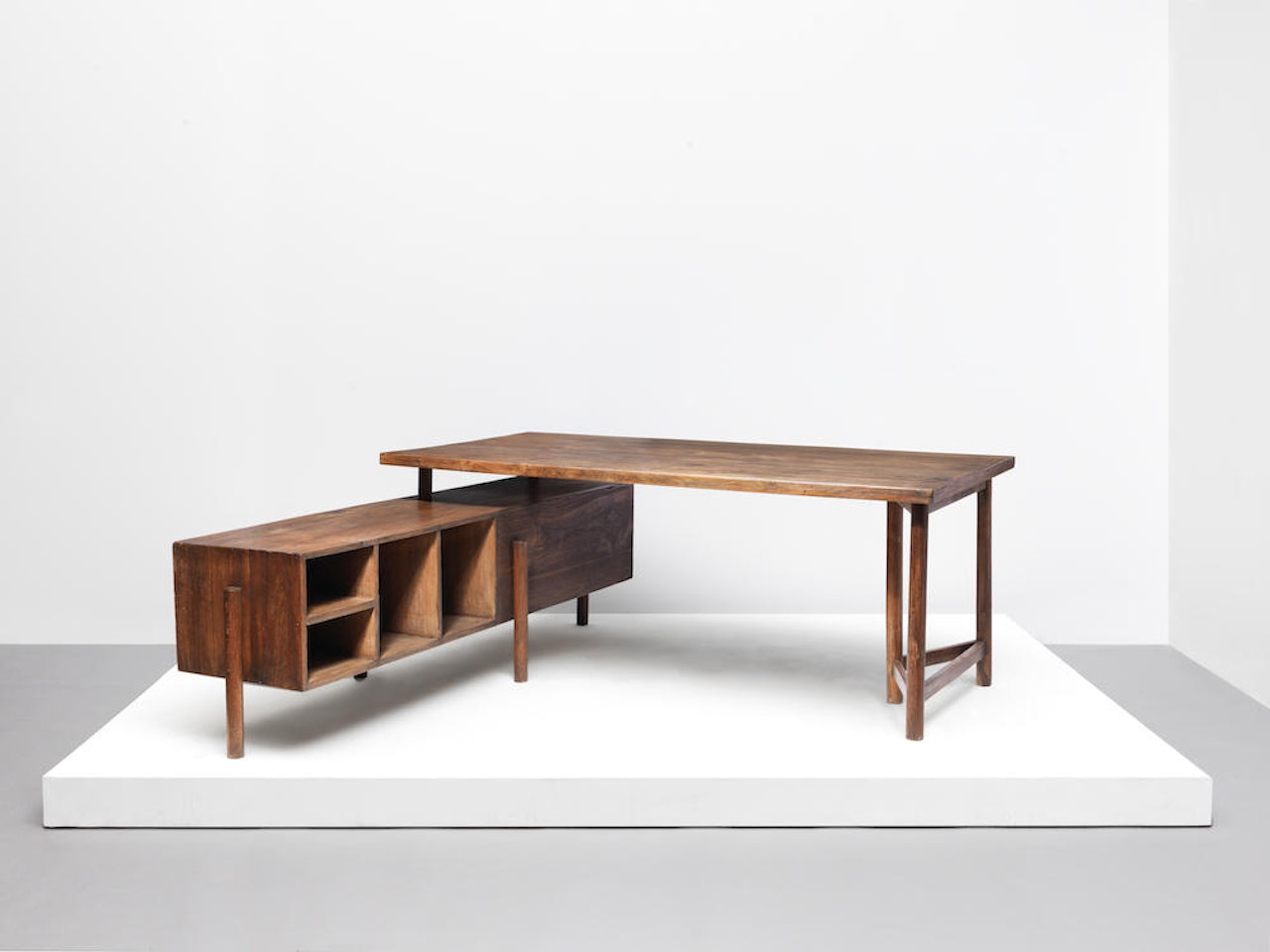 'Writing table for junior officers',model no. PJ-BU-14-A,from the Secrétariat and administrative buildings by Pierre Jeanneret