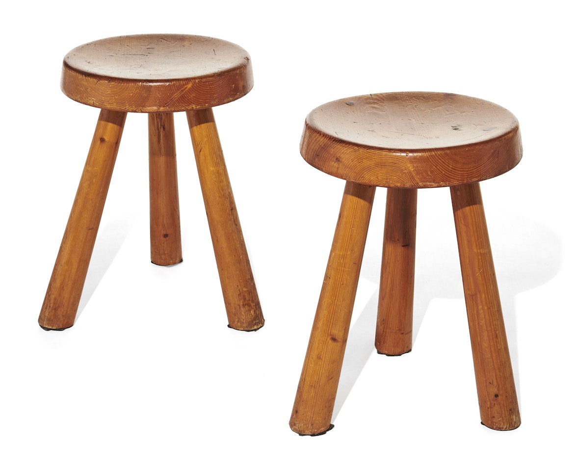 Paire de tabourets by Charlotte Perriand