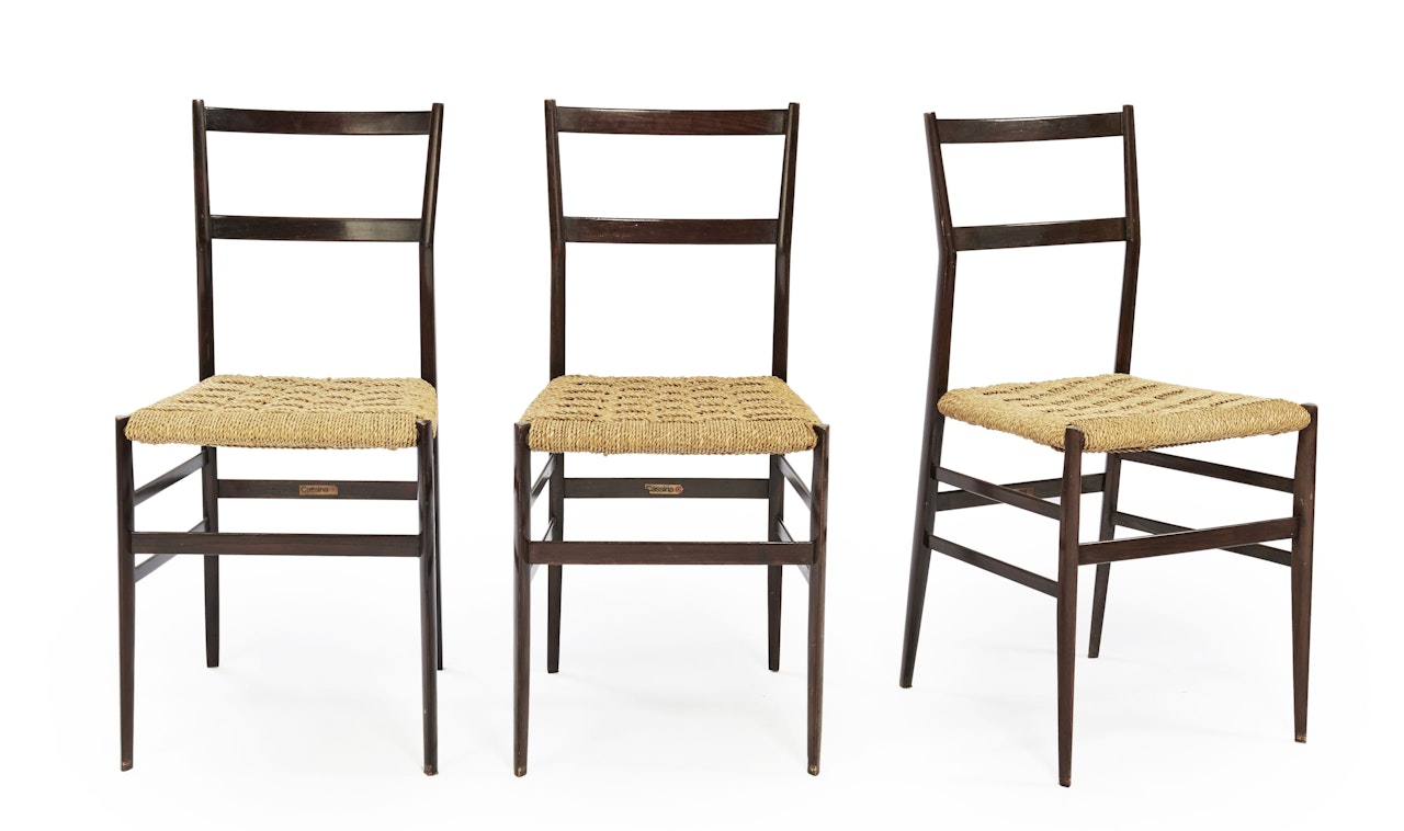 Suite de trois chaises dites "Superleggera" by Gio Ponti
