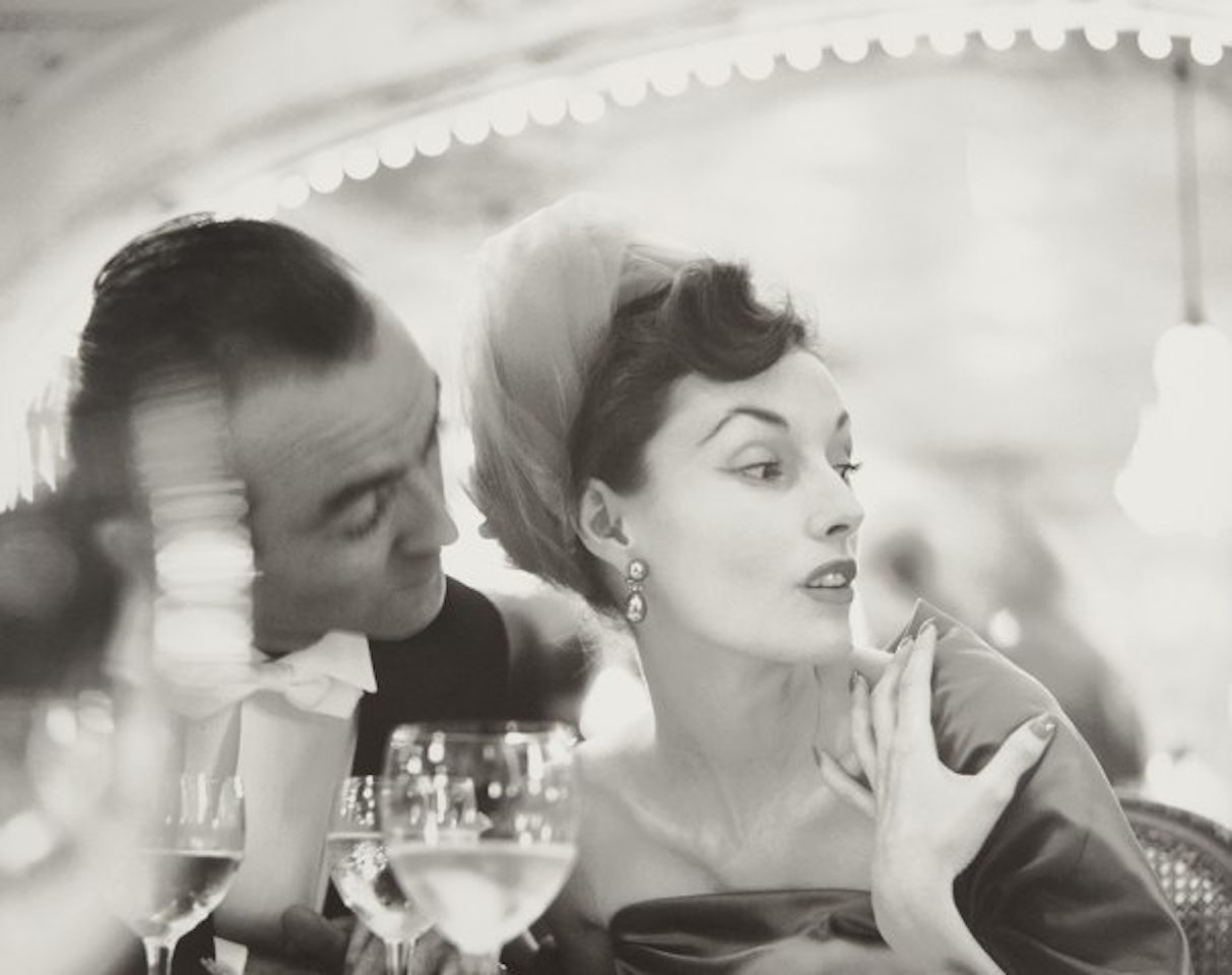 Elise Daniels, Turban by Paulette, Pré-Catelan, Paris, August by Richard Avedon