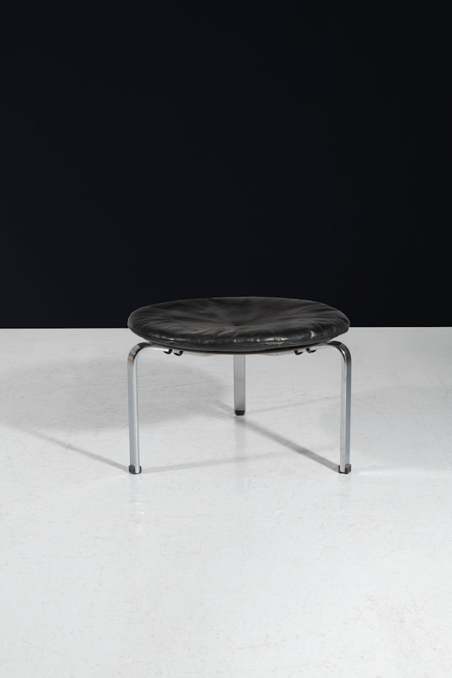 Tabouret mod. PK33 by Poul Kjaerholm