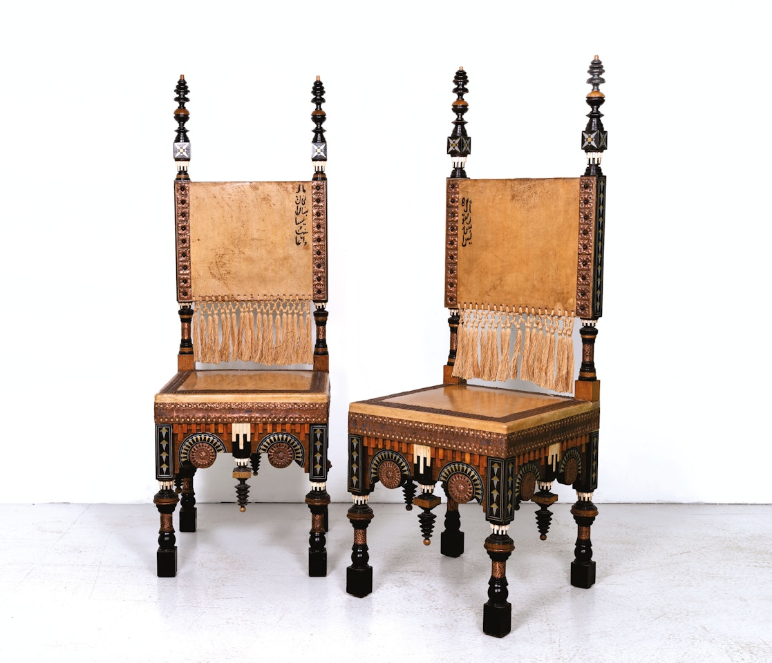 PAIRE DE CHAISES by Carlo Bugatti