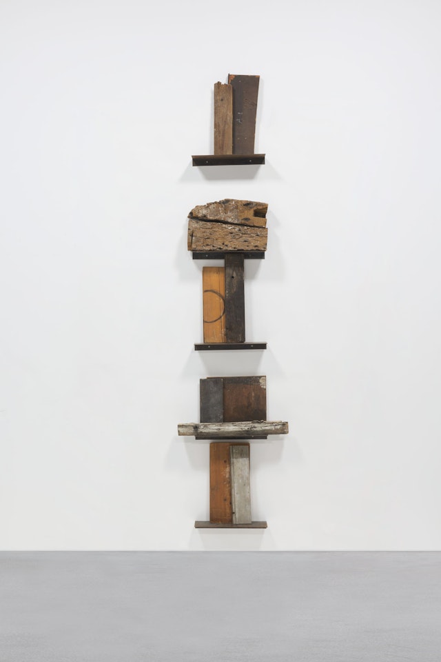 Sans titre by Jannis Kounellis