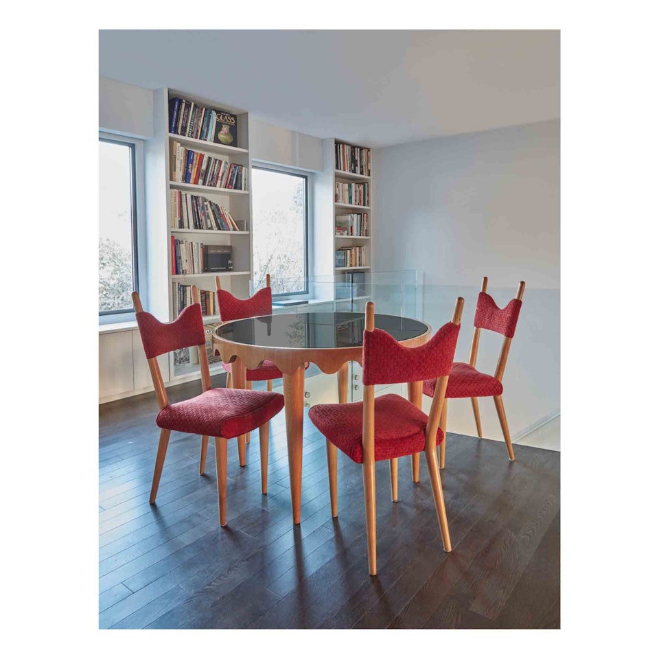 "Ondulation" Table and Four "Baltique" Side Chairs by Jean Royere
