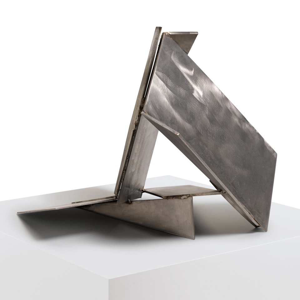 Stainless Piece T-T by Anthony Caro