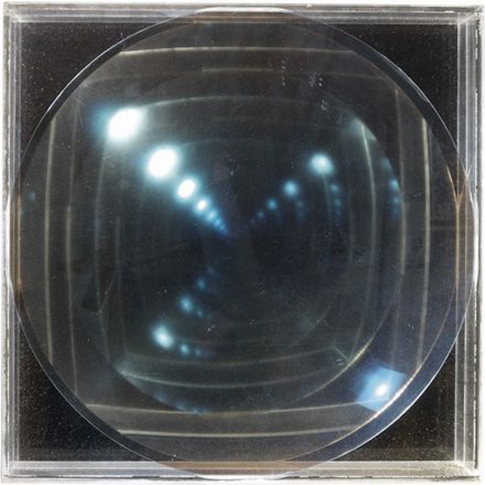 Specchio by Adolf Luther