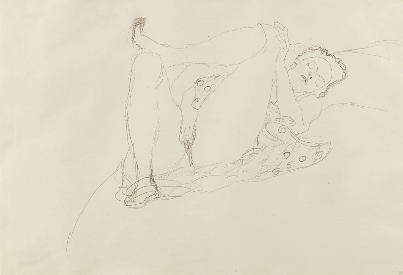 LIEGENDER HALBAKT NACH RECHTS (HALF-NUDE RECLINING TO THE RIGHT) by Gustav Klimt