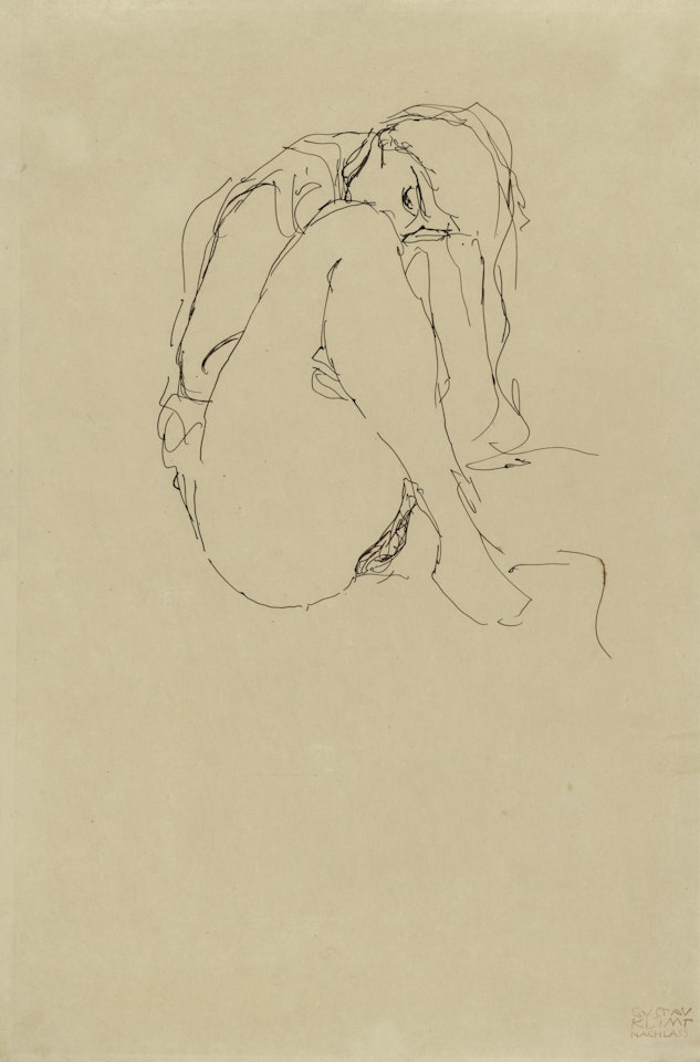 Tod und Leben (Zusammengekauert sitzender Halbakt nach rechts) by Gustav Klimt