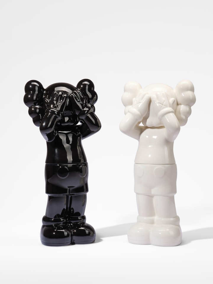 KAWS:HOLIDAY UK - Containers by Kaws