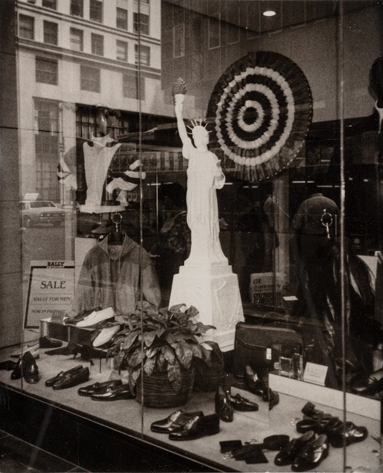 Statue of Liberty from series "Stores by Andy Warhol