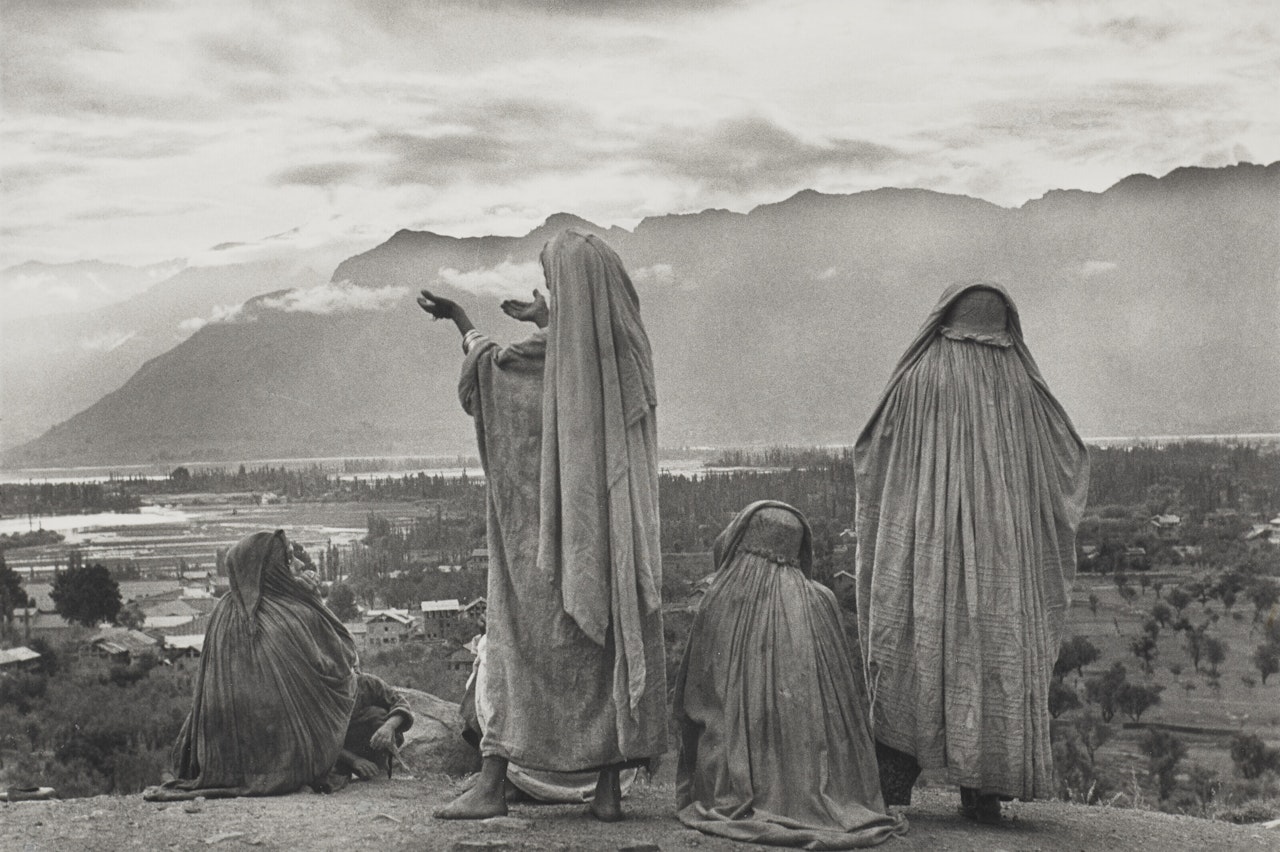 Srinagar, Kashmir, India, 1948 by Henri Cartier-Bresson