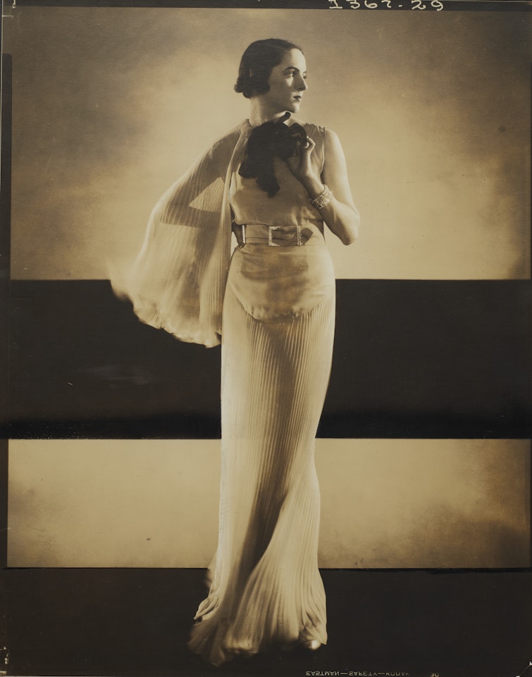 Joan Wetmore, for Vogue, June 8, 1933 by Edward Steichen