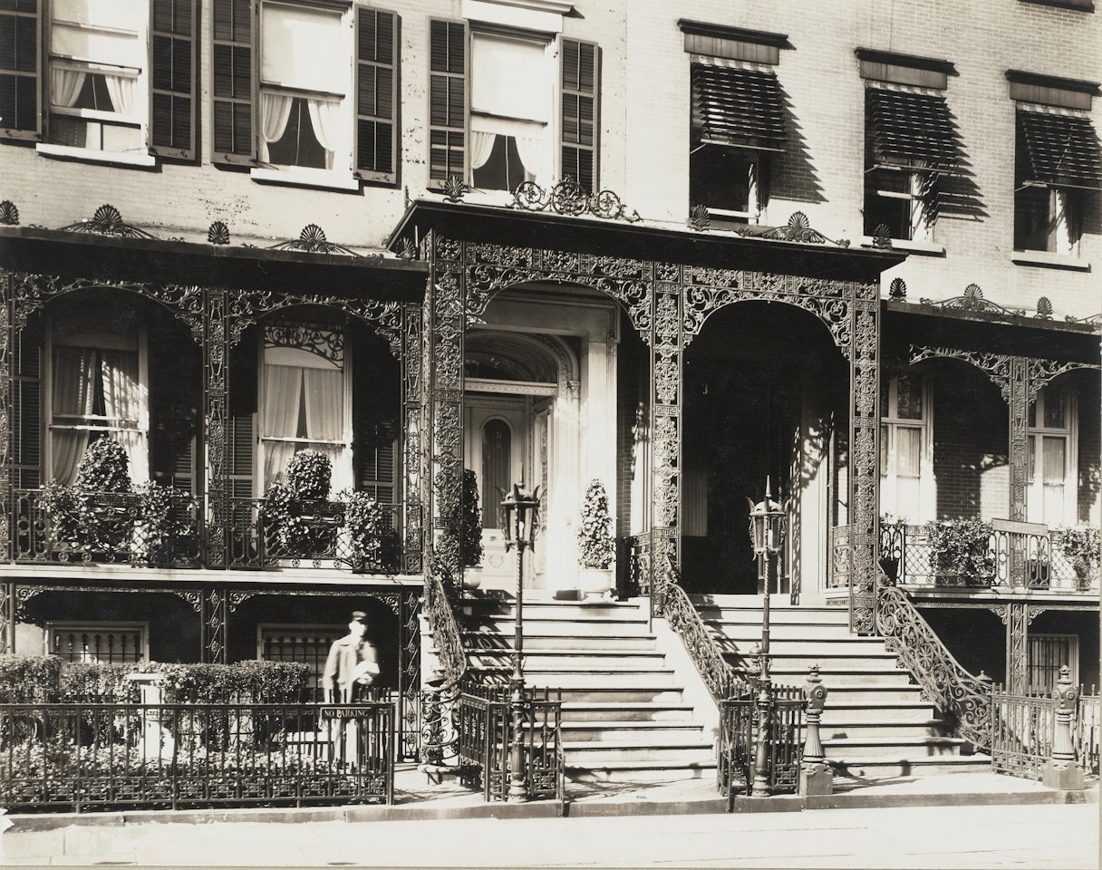 Gramercy Park, Manhattan by Berenice Abbott