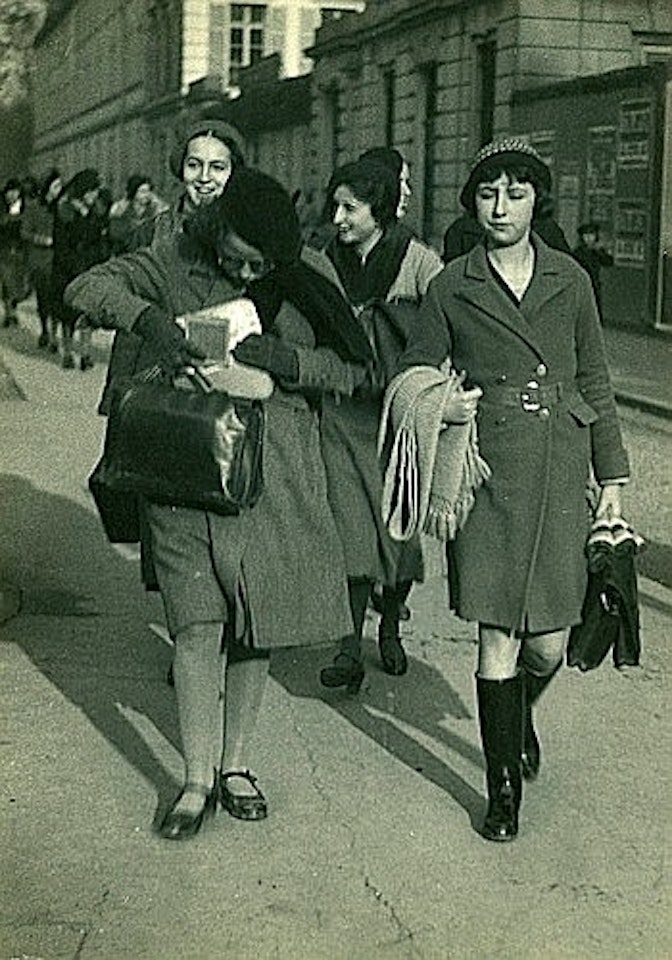Lycéennes by André Kertész