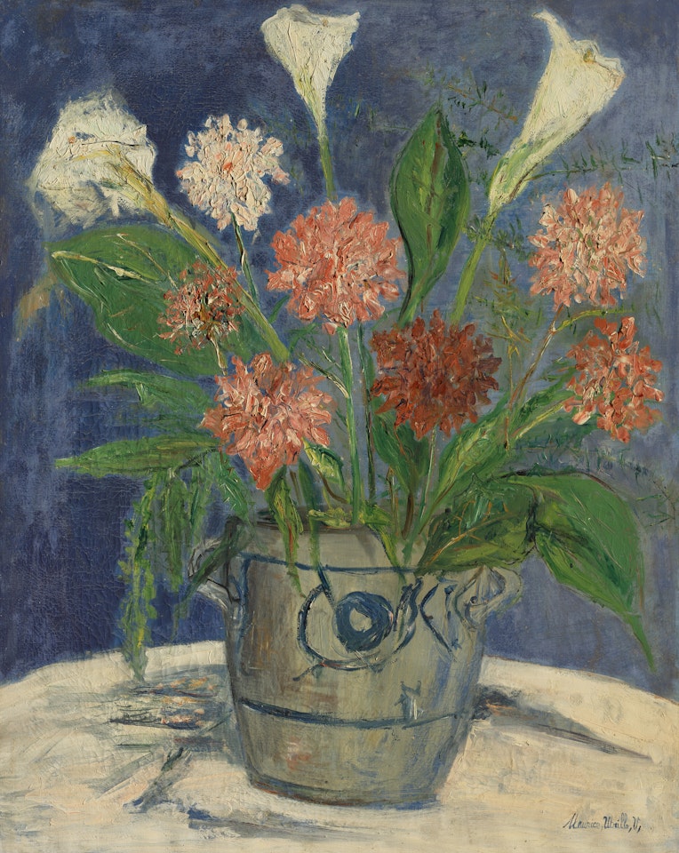 Vase d'arums et de dahlias by Maurice Utrillo