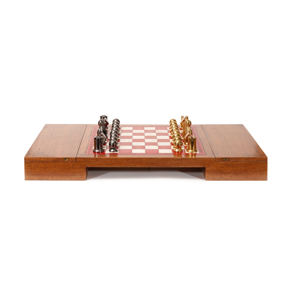 Jeu d'échecs by Man Ray